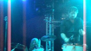 Kylesa - Crowded Road (Extra Theremin) (Live @ Sonisphere Knebworth 2011)