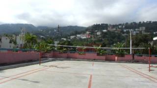 preview picture of video 'Energy Health Club Haiti Badminton.AVI'