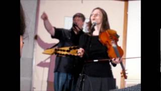 Tracy Grammer - Intro TANGLEWOOD TREE - 3/22/12