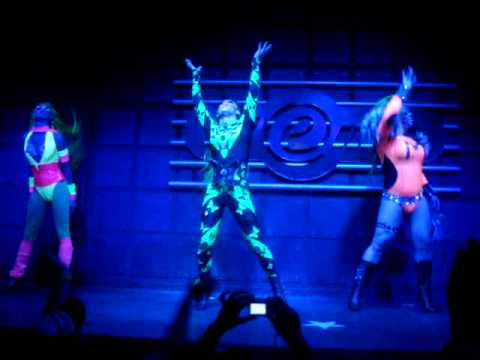 Leona Top Fluor ,Mikaela Pitt e Jhenny Fluor - Boate Friends