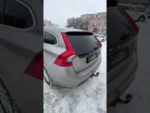 фото volvo v60 i 0