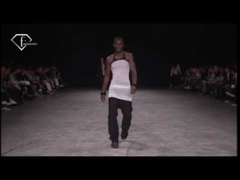fashiontv | FTV.com - PARIS MEN FW S/S 2010 - RICK OWENS SHOW