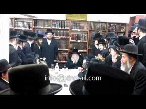 Tu BiShevat 5774 With Lelov Rebbe Mhr"YD