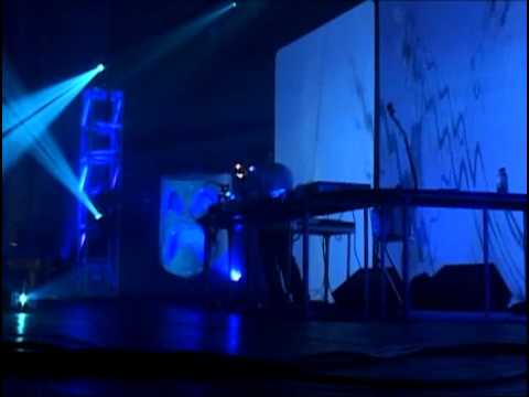 DJ Shadow - 11 - Mutual Slump  (In Tune And On Time)