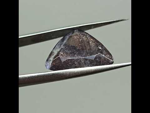 Иолит (кордиерит) с солнечным камнем - ювелирная вставка 4,9 ct - фото 1 - id-p2674545584