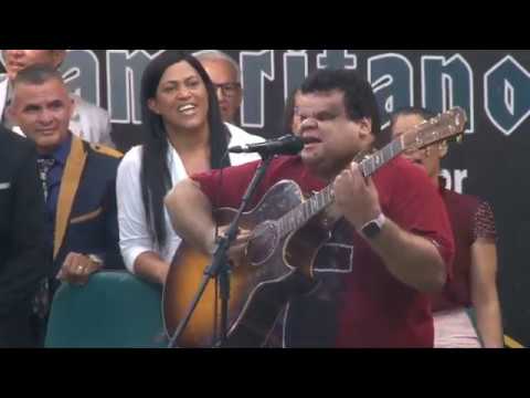 TODO MUNDO EMOCIONOU QUANDO ELE COMEÇOU A LOUVAR  (( Clayton Queiroz ))