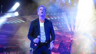 P. J. Olsson / THE DARK SIDE OF THE WALL -  Run Like Hell