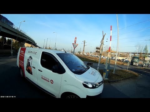 NXS-746 Az elsőbbség arányos a tömeggel - Right of way is proportional to mass