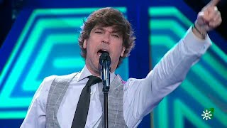 Manuel Lombo canta &quot;Toda la noche oliendo a ti&quot;