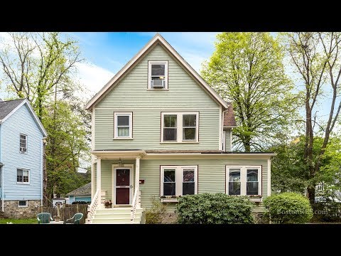 15 Ferdinand Street, Melrose MA - for sale by Lisa Howitt - Tel 617-957-0521