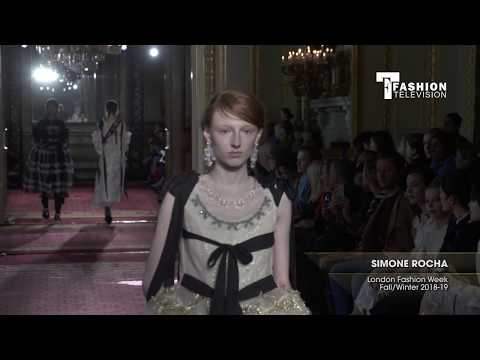SIMONE ROCHA London Fashion Week Fall/Winter 2018-19