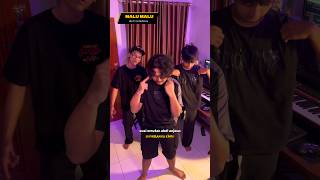 Download lagu Malu malu dia ft. indahkus. cover bahasa sunda by spd (sarjana penikmat dangdut) mp3
