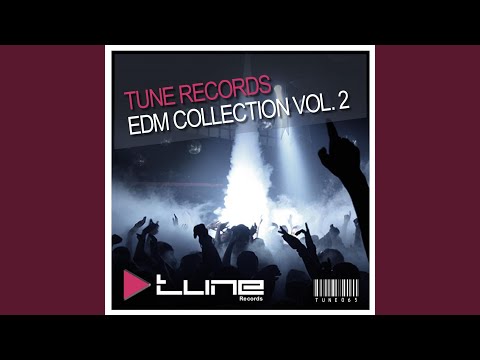 Amour (feat. Lydia Scarfo)