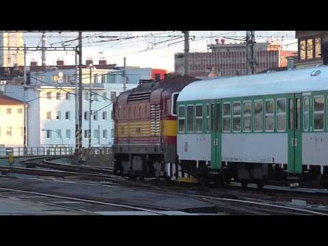 Brejlovec 754.062 odjíždí s Sp 1636 Pernštejn ze stanice Brno hl. n.