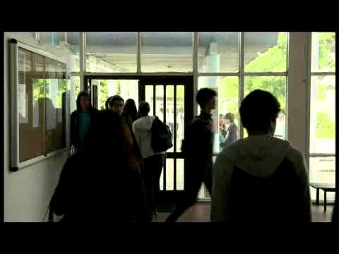 Documentário da Fundação "Porta Estreita" - trailer