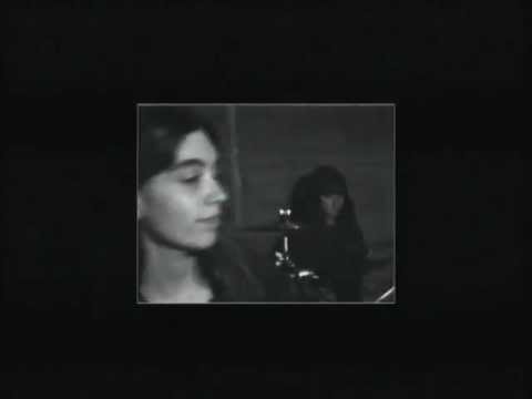 Video thumbnail for Hamechashefot - המכשפות