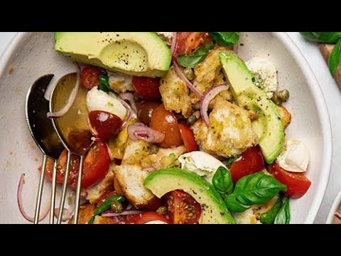 Avocado Panzanella Salad (Vegetarian) Recipe