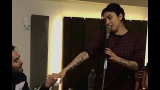 Mon Laferte ensayando Si Alguna Vez