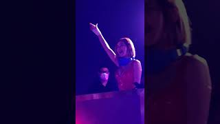 Download lagu DJ SODA (DJ소다) performs Dance Monkey in Tokyo 2022.08.20 mp3