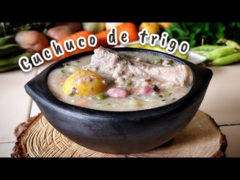 Cómo se hace la SOPA DE CUCHUCO DE TRIGO con ESPINAZO DE CERDO 🧐 👌