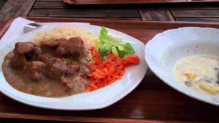 preview picture of video 'Czech Food-Lunch at U Karla Restaurant-České Budějovice, Budweis'