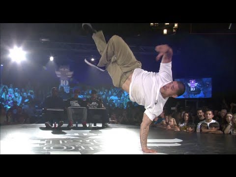 Knuckles VS Flexum - Quarter Finals - Red Bull BC One 2013 North American Qualifier