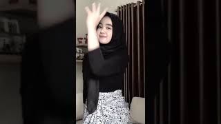 Download lagu Goyang Jilbab Part 5 mp3