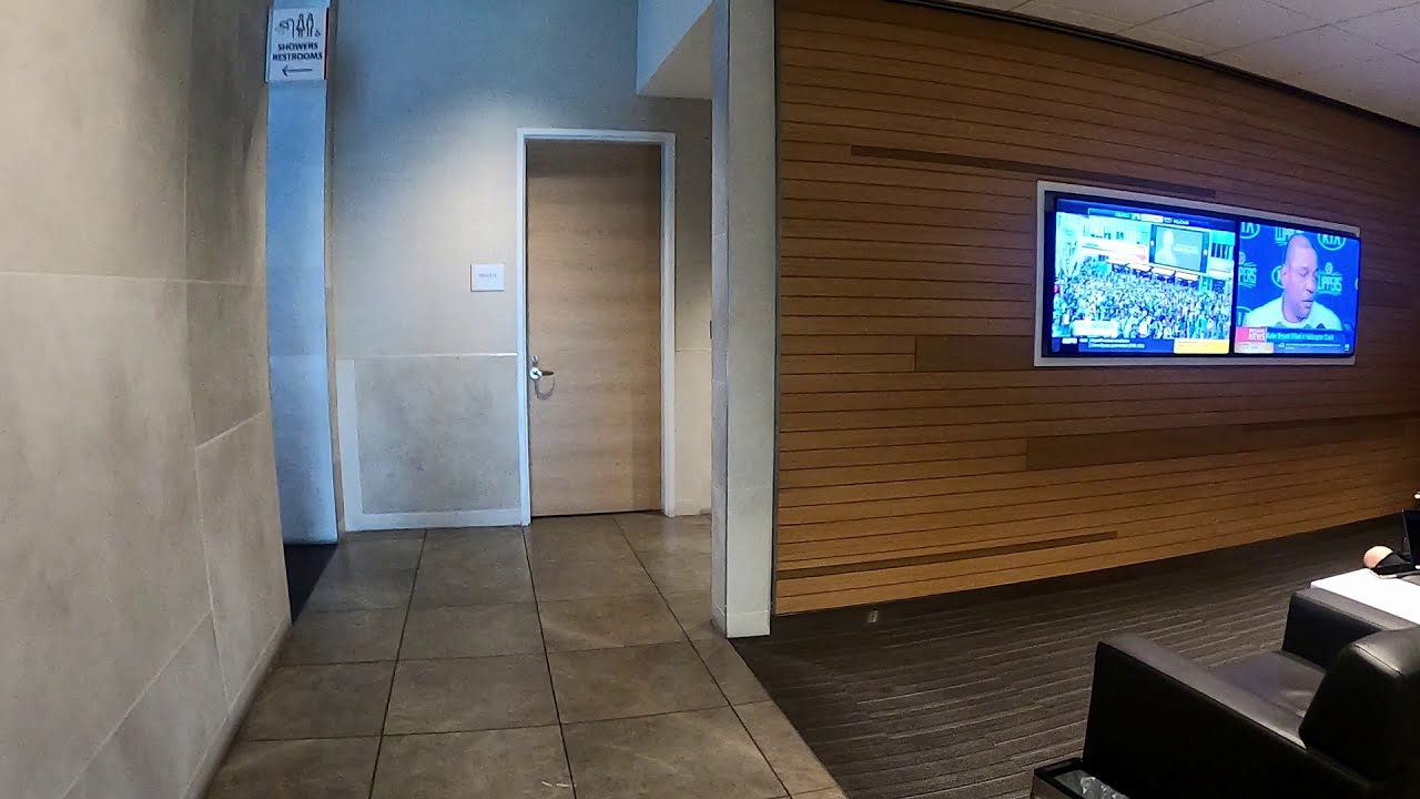 American Airlines Admirals Club