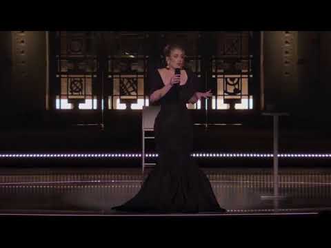 Adele helps a fan propose to his girlfriend