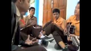 preview picture of video 'video gokil anak 12 Bahasa Ciahaur MAN Sukamanah'