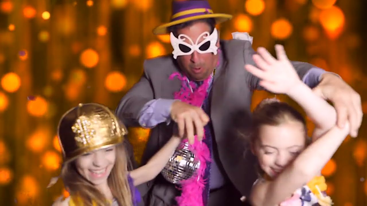 Promotional video thumbnail 31 for Sweet Dreams Studio Photography & Photo Booth