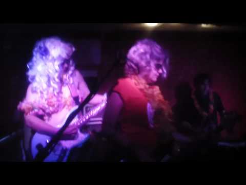 Deptford Beach Babes part 2 bufferlo bar 23 06 2011.MOV