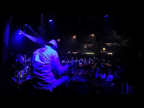 Julia Meladin - Du und Ich // LIVE PERFORMANCE (DRUM CAM)