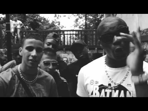 Dans quoi tu trempes ? - L'élite tah Konoha 2011