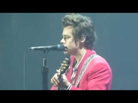 Harry singing JBOYH in Manchester