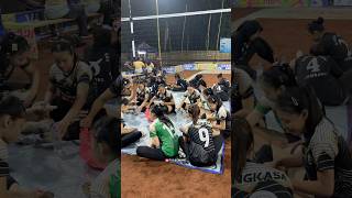 Download lagu Makan2 di lapangan after match di rejosari cup Mojokerto #volitarkam #voliindonesia #volicantik mp3