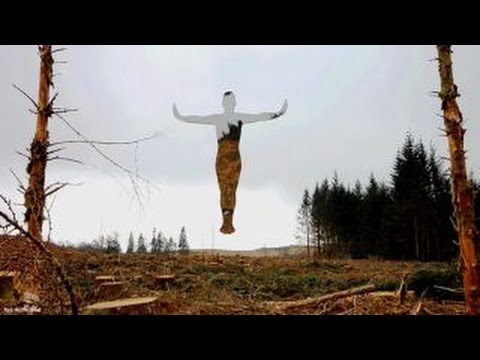 The sculptor behind the ‘invisible statues’