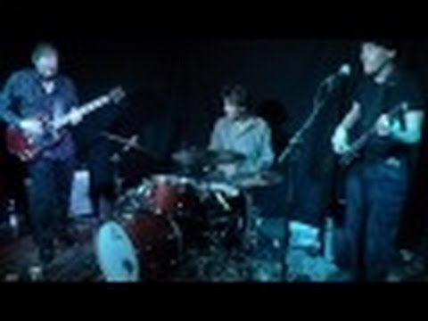 DIE BATTERIE  - "Bitches Crew"