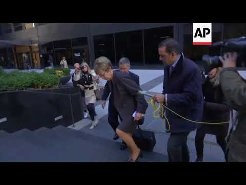 Harvey Weinstein's attorney leaves status meeting