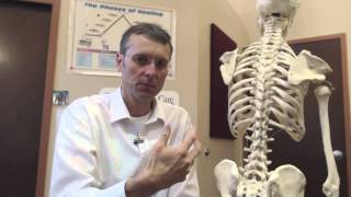 preview picture of video 'Living with Scoliosis with Dr.Bart Hodgins'