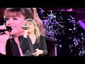 Kelly Clarkson performs Whole Lotta Woman in Atlantic City, NJ on 5/10/24.
