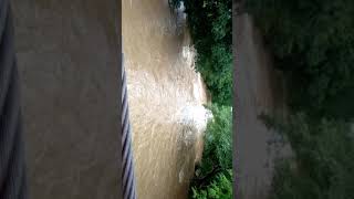 Download lagu Wow !! Mengerihkan  Inilah Salah Satu Jembatan Yang Berbahaya Di Dunia mp3