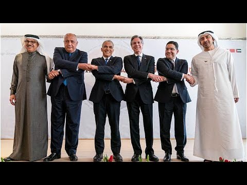 لبيد تعزيز العلاقات بين إسرائيل والشركاء العرب سيردع إيران