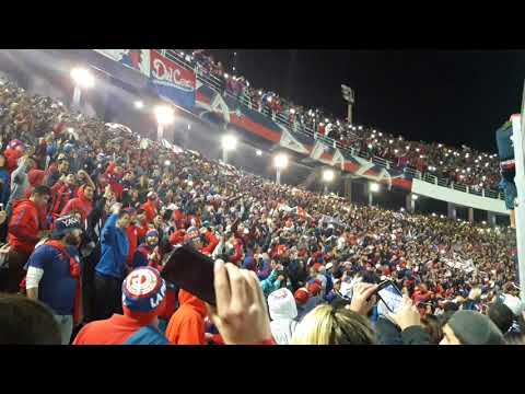 "Recibimiento de LMHDP ðŸ‡±ðŸ‡¦ðŸŽ¶ðŸŽºðŸ¥ (Cerro Porteño vs Palmeiras) Copa Libertadores 8tavos de" Barra: La Plaza y Comando • Club: Cerro Porteño • País: Paraguay