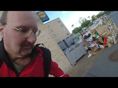 MongoTV_9480 - MIN SOMMER 2022 - Del 3 - Cykler Til LIDL og Tankstation Efter Cola - SLIK - PØLLSE