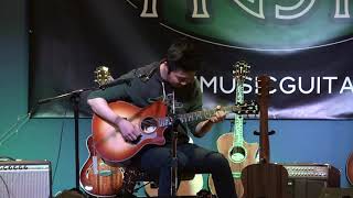 Video thumbnail for Taylor RoadShow 2019 featuring the 714ce V-Class by MooreMusicGuitars