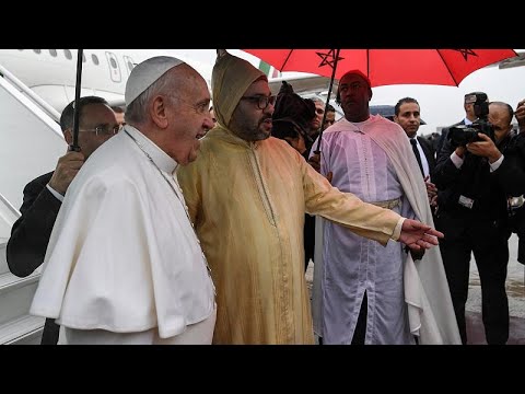 Zwischenfall nach Papst-Ankunft: Mann stürmt auf Königslimousine zu