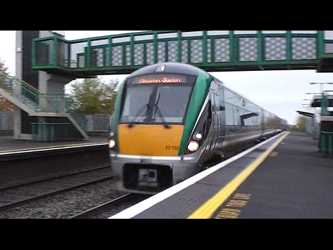 Irish Rail 22000 Class Intercity Train 22132 - Monasterevin Station, Kildare