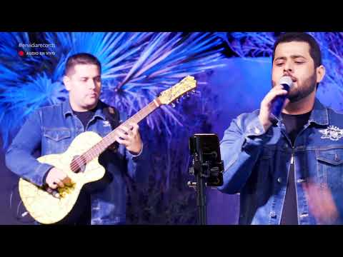 Seguimos Bateando (En Vivo) - Grupo Triple M