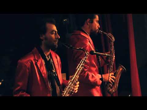 Tu vuo fa il Catalano | Los Carosones